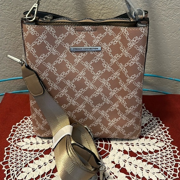 NWT French Connection Bucket Shoulder bag.  Price firm - Picture 1 of 12